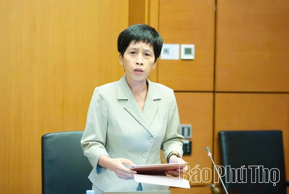 Đại biểu Quốc hội tỉnh Phú Thọ góp ý&nbsp;các dự án Luật về bảo vệ môi trường, an toàn thực phẩm, phát triển công nghiệp văn hóa