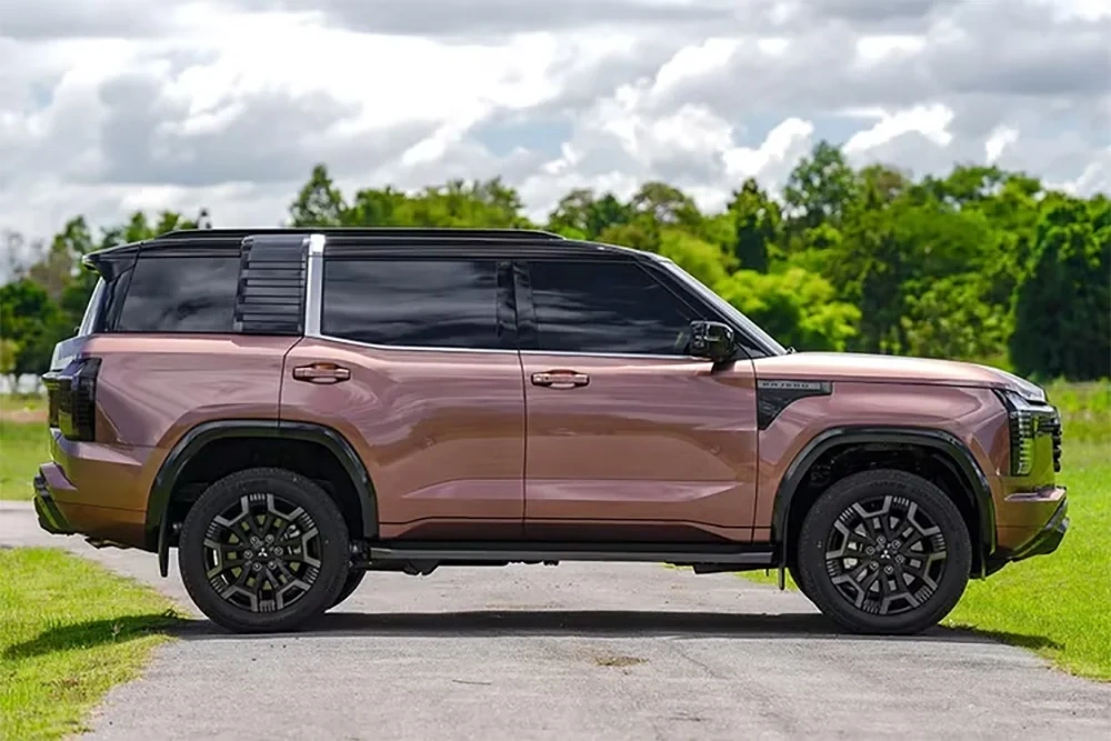 Mitsubishi Pajero mới chốt giá tại Thái Lan, chờ ngày về Việt Nam