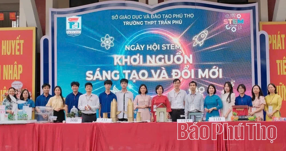 Chi bộ Trường THPT Trần Phú phát huy vai trò hạt nhân lãnh đạo