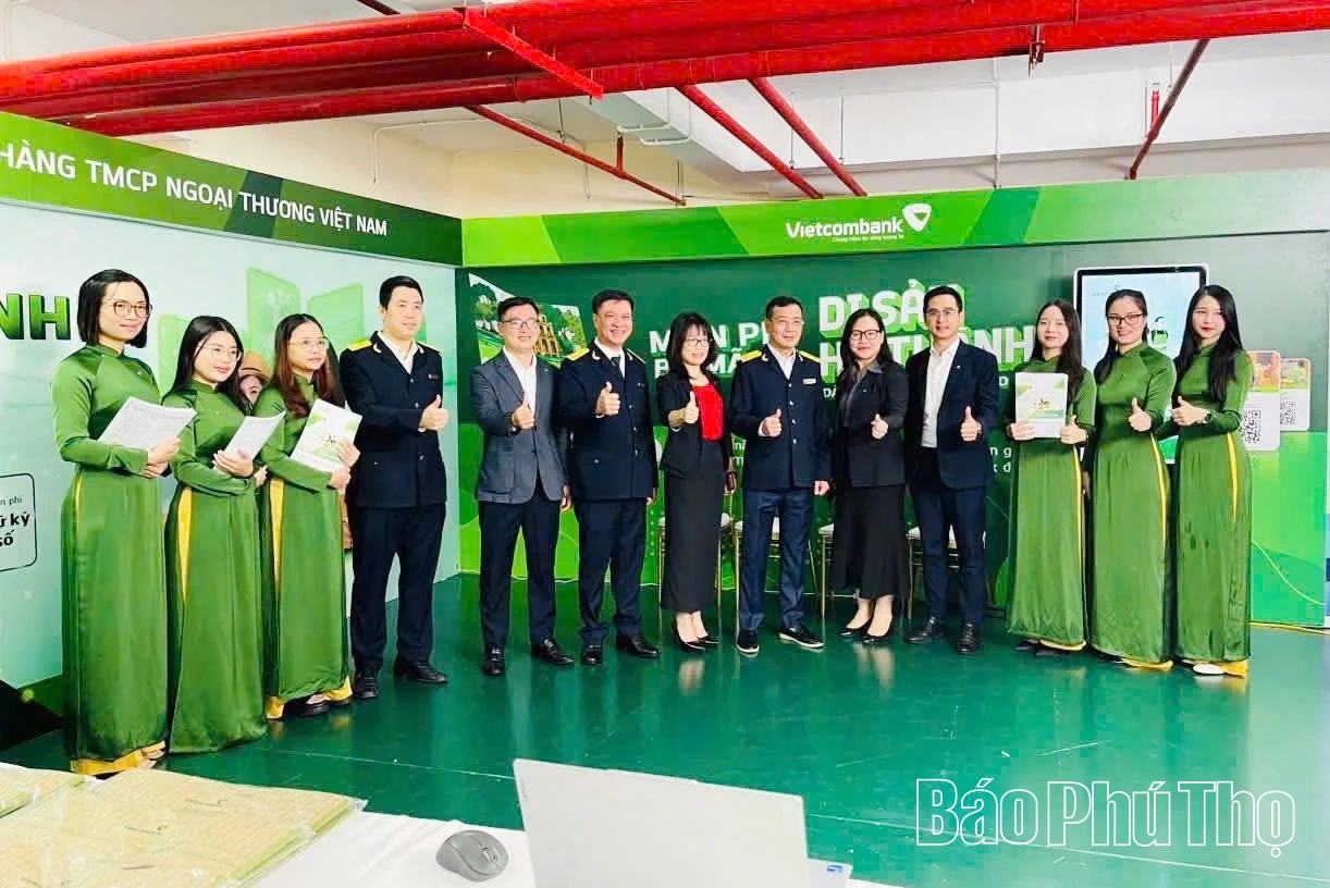 Từ một kỳ sinh hoạt chi bộ đến những cách làm mới ở Vietcombank Sở giao dịch
