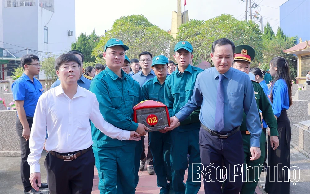 Truy điệu, an táng 2 hài cốt liệt sĩ chưa xác định thông tin
