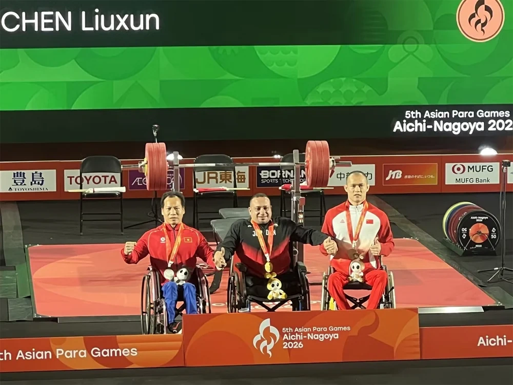 ASIAN Para Games 5: Lực sĩ Lê Văn Công giành huy chương bạc đầu tiên cho Đoàn Thể thao Người khuyết tật Việt Nam
