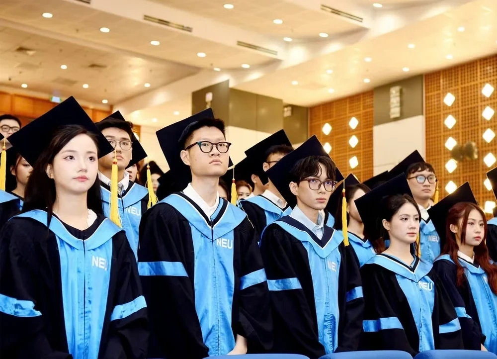 Học phí đại học có thể tăng kịch trần