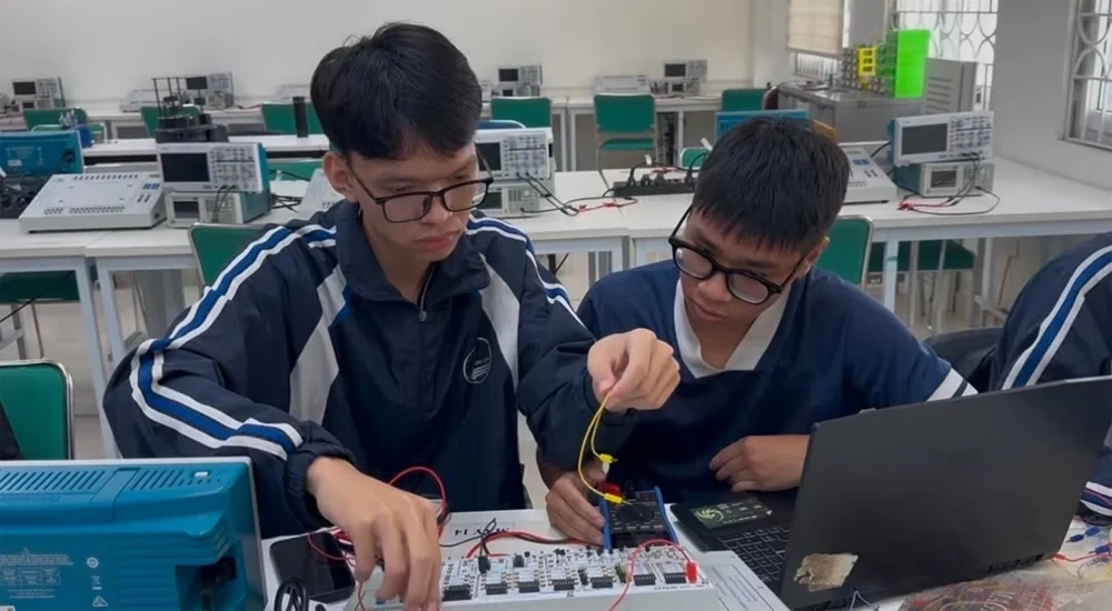 Học phí đại học có thể tăng kịch trần