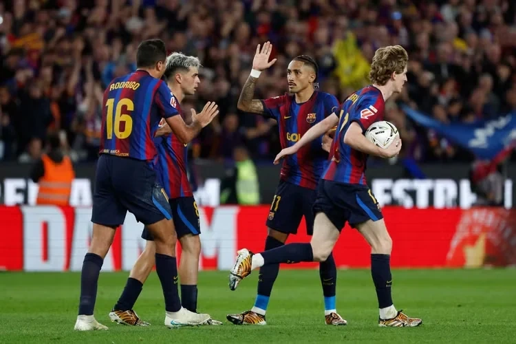 Mbappe gieo sầu cho Barca, Real Madrid thắng Siêu kinh điển