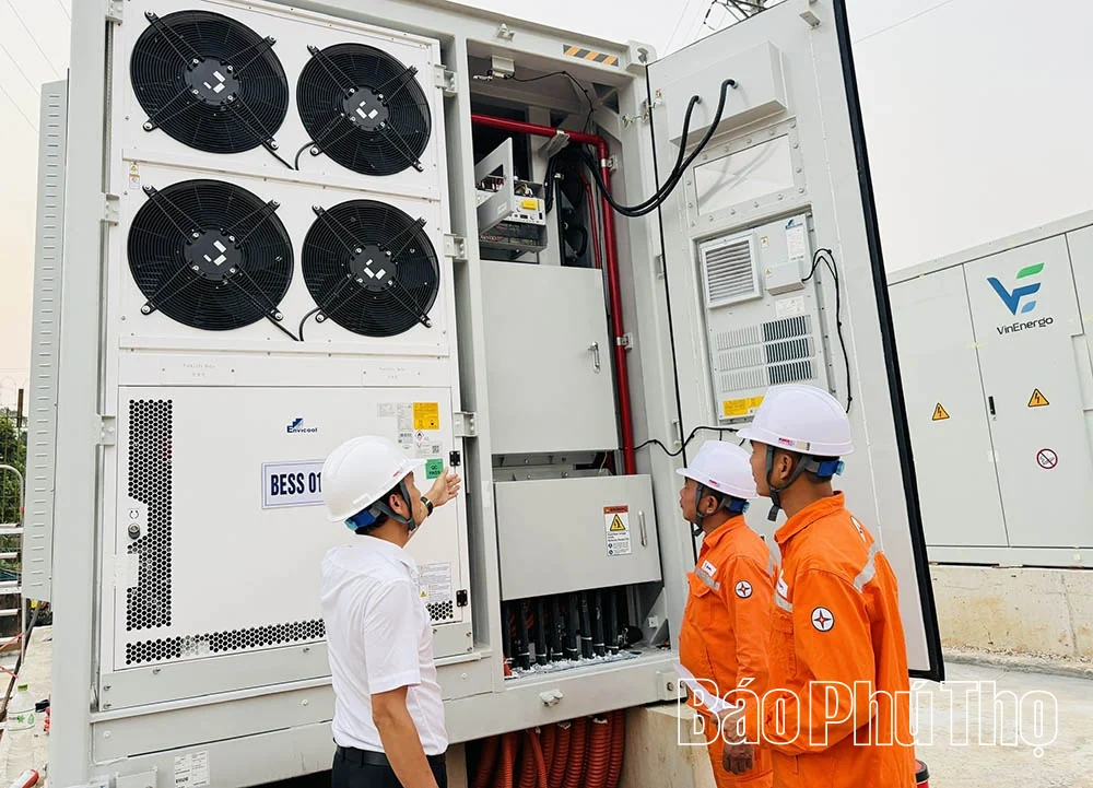 Đóng điện thành công hệ thống pin lưu trữ năng lượng BESS tại 8 trạm biến áp 110 kV