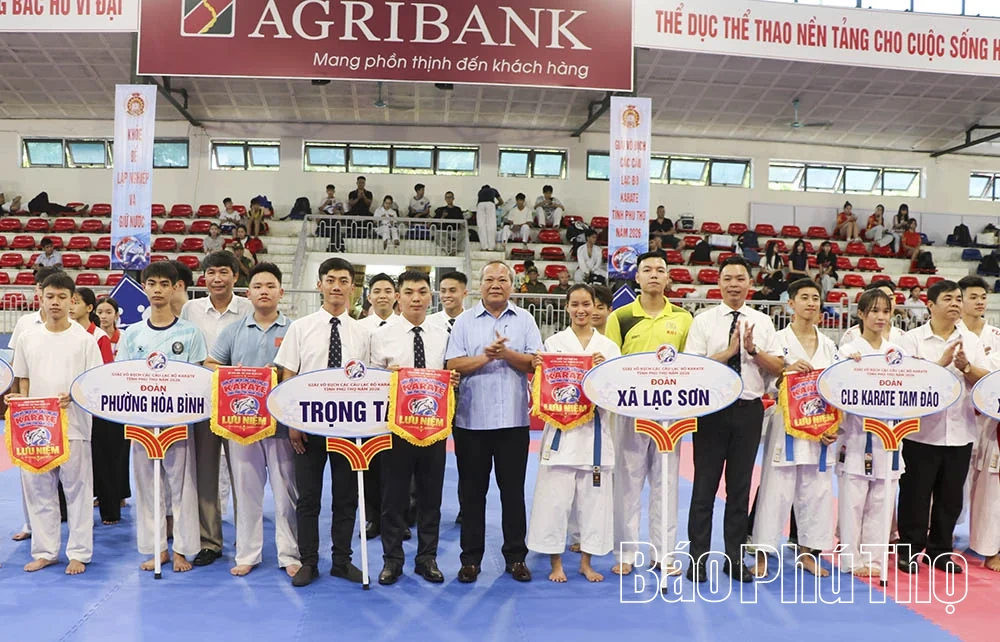 Gần 400 vận động viên tranh tài Giải vô địch các câu lạc bộ Karate tỉnh năm 2026