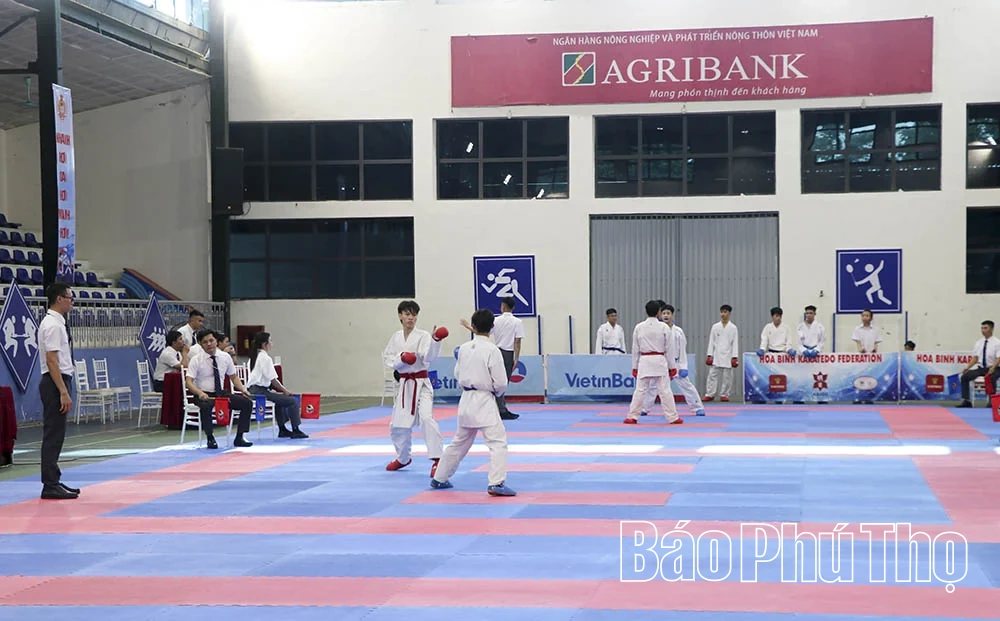 Gần 400 vận động viên tranh tài Giải vô địch các câu lạc bộ Karate tỉnh năm 2026