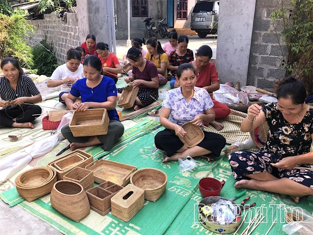 Phụ nữ Nhân Nghĩa hỗ trợ hội viên giảm nghèo