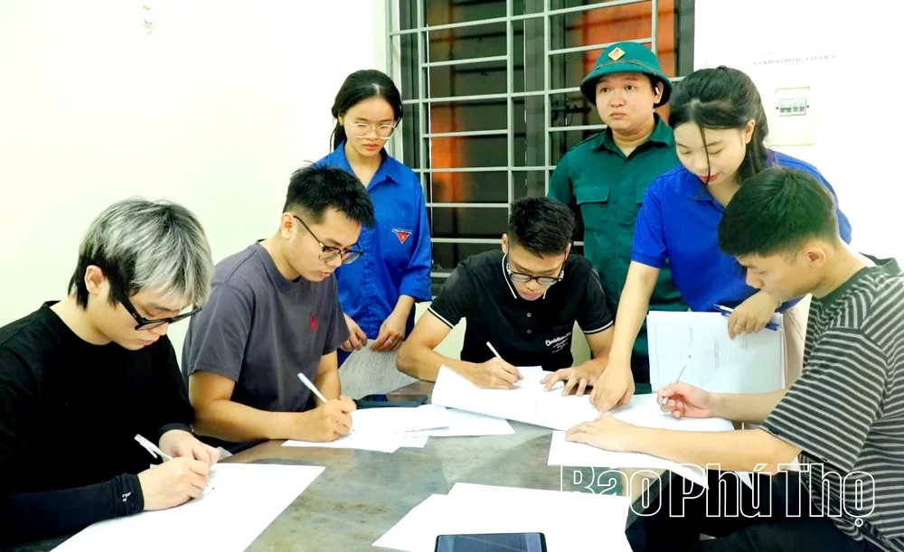 Những lá đơn của sức trẻ Yên Lạc