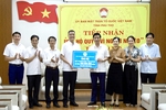 Công ty CP Supe Phốt phát và Hoá chất Lâm Thao: Ủng hộ 300 triệu đồng vào quỹ “Vì người nghèo” tỉnh