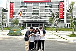 Tiếp nhận học sinh xin chuyển trường do bố, mẹ chuyển công tác
