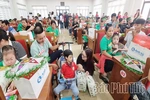 Mang Trung thu yêu thương đến trẻ em bại não