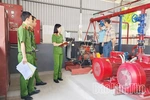 Nữ chiến sỹ Cảnh sát Phòng cháy, chữa cháy