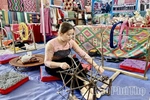 Experiencing Thai Brocade Weaving in Mai Chau