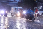 Thời tiết ngày 28/6: Nắng nóng chưa hạ nhiệt ở miền Trung, Bắc Bộ có nơi mưa to