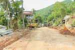 Tăng tốc thi công tuyến đường liên thôn hơn 12 tỷ đồng ở Yên Lập