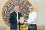 Strengthening Cooperation in Smart Urban Development and High-Tech Industry