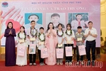 Hội Nữ doanh nhân tỉnh khen thưởng các con đỡ đầu