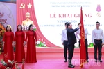 Phó Bí thư Thường trực Tỉnh ủy Bùi Văn Quang dự khai giảng tại Trường Tiểu học Đinh Tiên Hoàng