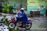 Thời tiết ngày 10/10: Mưa lớn bao trùm Trung Bộ; Hà Nội có mưa, nhiệt độ giảm