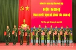 Bộ Chỉ huy Quân sự tỉnh Phú Thọ trao quyết định về công tác cán bộ