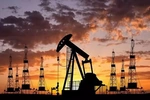 Giá dầu Brent chạm mốc 110 USD/thùng, cao nhất trong 5 tháng