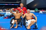 Bơi Việt Nam thống trị đường đua 100m ếch, gặt cả HCV và HCB tại ASIAN Para Games 5