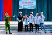 Công an xã Yên Lạc phối hợp tuyên truyền kỹ năng an toàn dịp hè