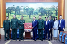 Đoàn cán bộ Học viện Kỹ thuật Quân sự thăm, chúc Tết tỉnh Phú Thọ