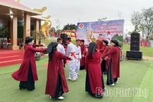 Phường Xoan vào hội