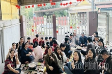 Mùng 1 Tết cha, mùng 2 Tết mẹ, mùng 3 Tết thầy