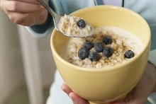 Sau Tết, hãy bắt đầu giảm cân bằng 6 nhóm thực phẩm này