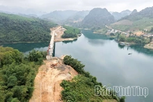 Mở đường liên kết vùng, mở “cánh cửa” phát triển vùng khó khăn