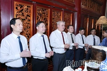 Các phường, xã cụm số 16 dâng hương tưởng niệm các Vua Hùng