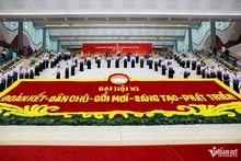 Tiếng chiêng Mường ngân vang tại Đại hội Mặt trận Tổ quốc Việt Nam