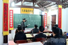 Preserving the “Soul of Ancient Characters” in Tho Tang