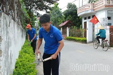 Thanh niên xã Vĩnh Tường xung kích bảo vệ môi trường
