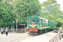 Giữ an toàn giao thông đường sắt