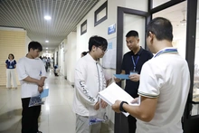 Thi vào lớp 10 các trường THPT chuyên: 3.746 thí sinh hoàn thành bài thi, 13 thí sinh vắng thi