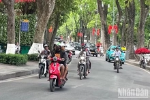 Thời tiết ngày 17/6: Nhiều nơi ở Bắc Bộ có mưa rào, Trung Bộ ngày nắng nóng