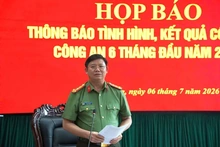 Công an tỉnh Tuyên Quang họp báo, trao đổi thông tin về điều tra vụ điểm Toán cao bất thường
