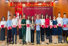 79 học viên hoàn thành lớp bồi dưỡng kiến thức quốc phòng và an ninh đối tượng 4