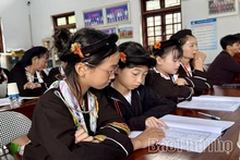 Giữ hồn văn hóa Sán Dìu từ những lớp học cộng đồng