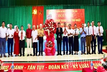 Tiếp nối mạch nguồn dòng tộc trên quê hương Đất Tổ