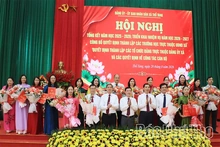 &nbsp;Xã Thổ Tang công bố quyết định thành lập các trường học và triển khai nhiệm vụ năm học mới