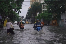 Nam Bộ, Nam Trung Bộ bước vào đợt mưa đỉnh điểm
