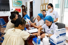 Chăm sóc sức khỏe toàn dân - Từ chủ trương đến hành động