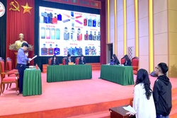 Ngăn chặn sử dụng thuốc lá điện tử trong thanh thiếu niên