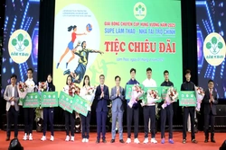 Công ty CP Supe Phốt phát và Hoá chất Lâm Thao gặp mặt các đội tuyển tham gia Giải bóng chuyền Cúp Hùng Vương